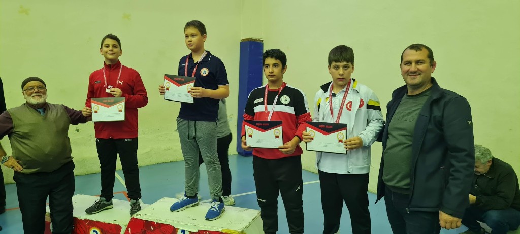 Murat Pehlivan ve Yusuf Altıkardeş köprü manzarasında